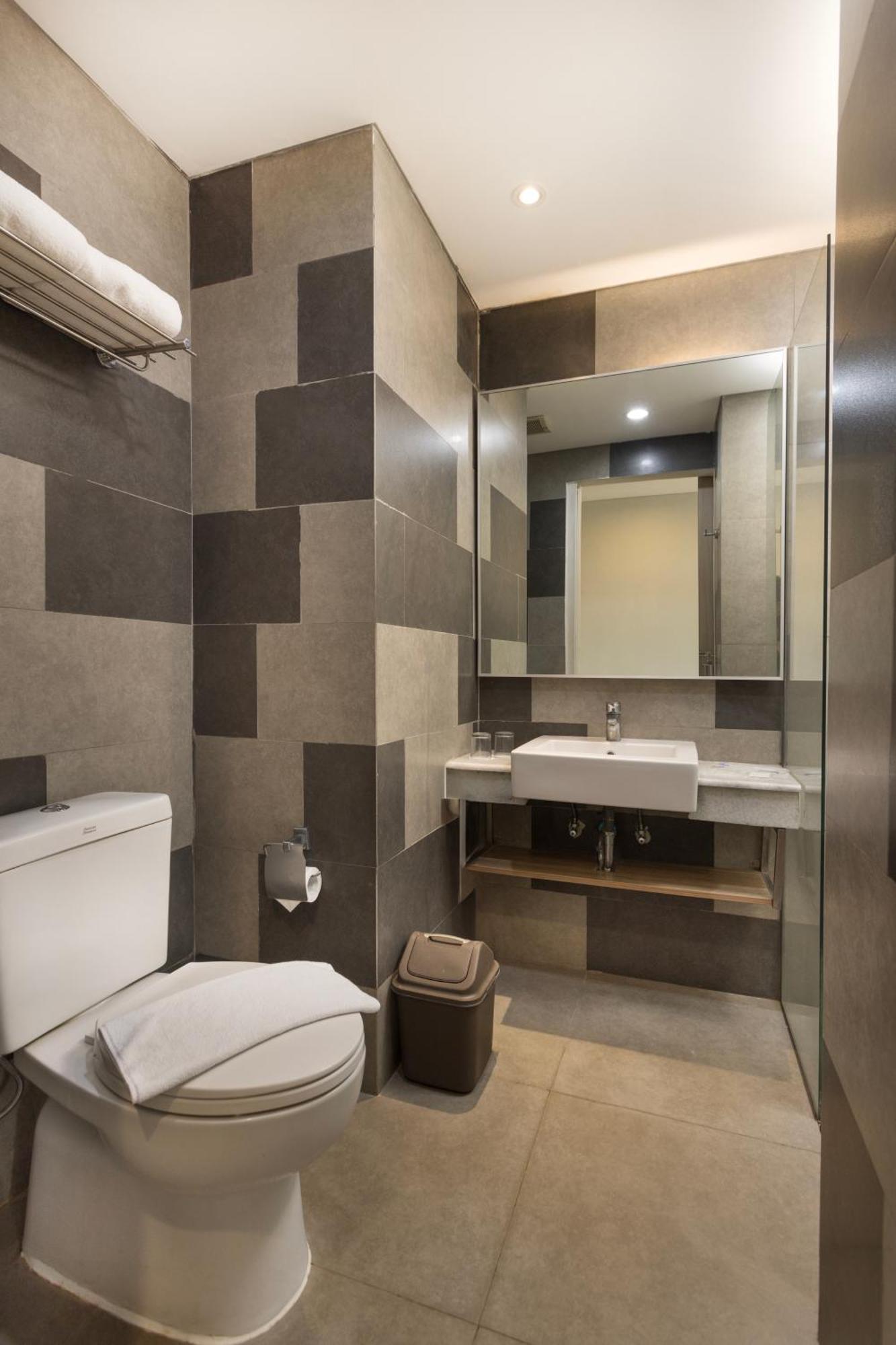 Arte Hotel Bandar Lampung Buitenkant foto